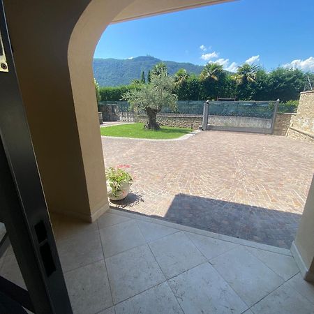 Vela Di Soleville Camere Con E Senza Vista Lago Con Ristorante & Pizzeria Sale Marasino Kültér fotó