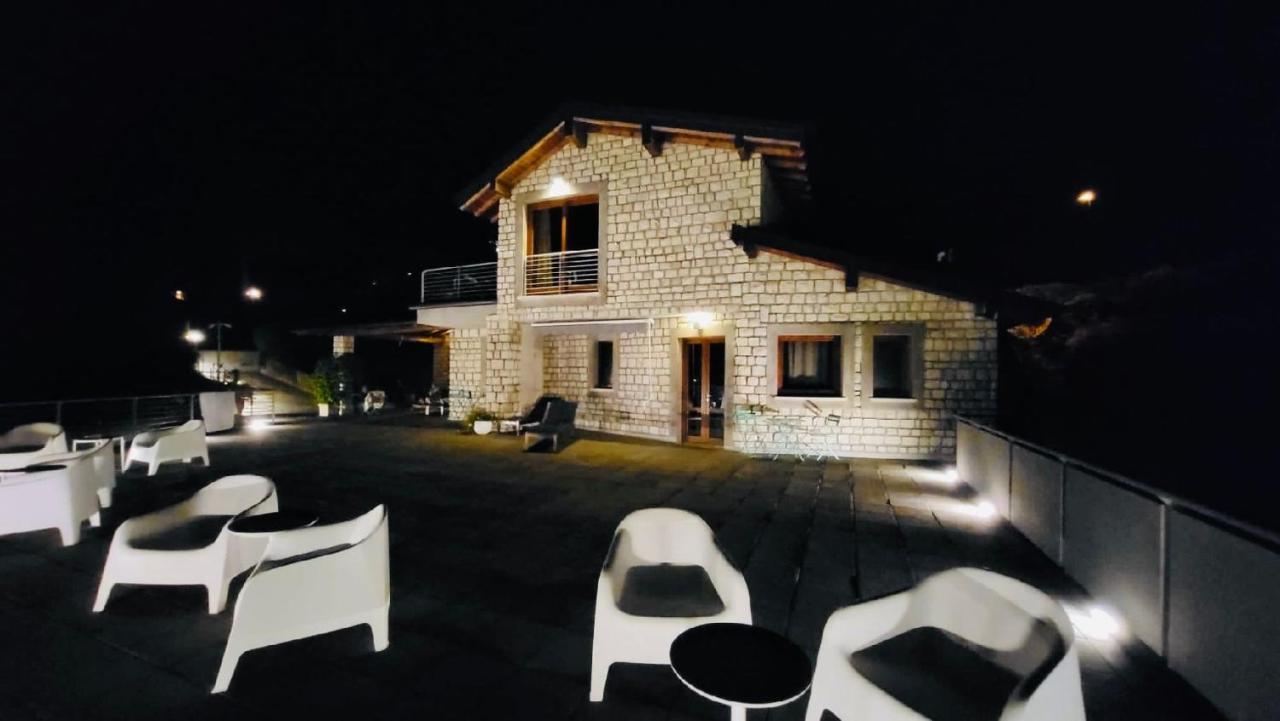 Vela Di Soleville Camere Con E Senza Vista Lago Con Ristorante & Pizzeria Sale Marasino Kültér fotó