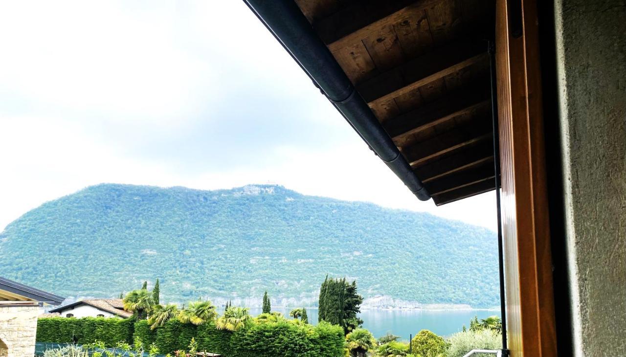 Vela Di Soleville Camere Con E Senza Vista Lago Con Ristorante & Pizzeria Sale Marasino Kültér fotó