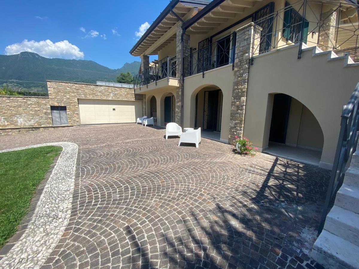 Vela Di Soleville Camere Con E Senza Vista Lago Con Ristorante & Pizzeria Sale Marasino Kültér fotó