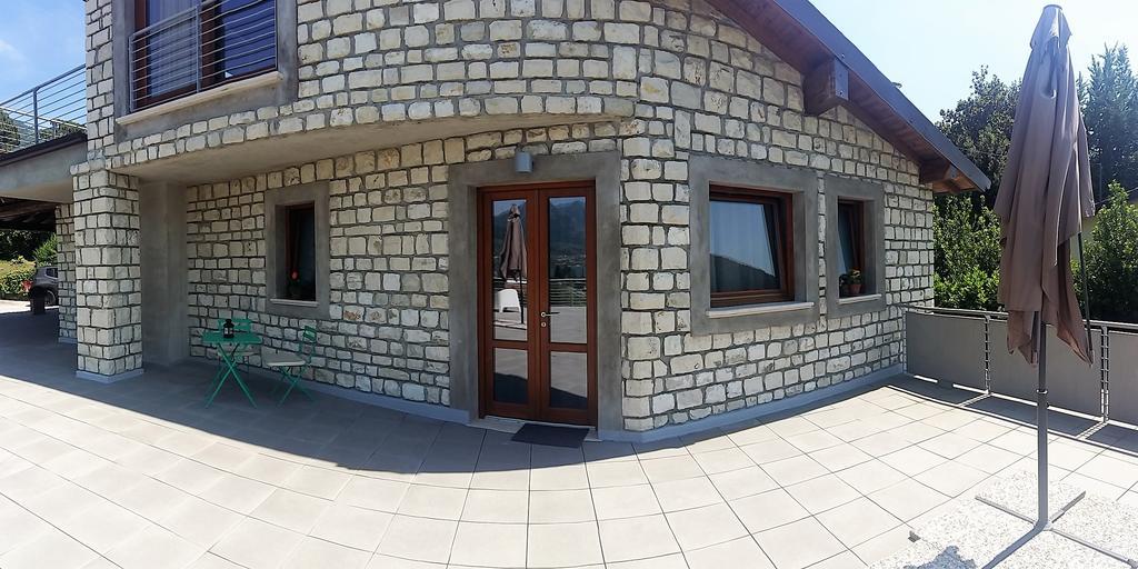 Vela Di Soleville Camere Con E Senza Vista Lago Con Ristorante & Pizzeria Sale Marasino Kültér fotó